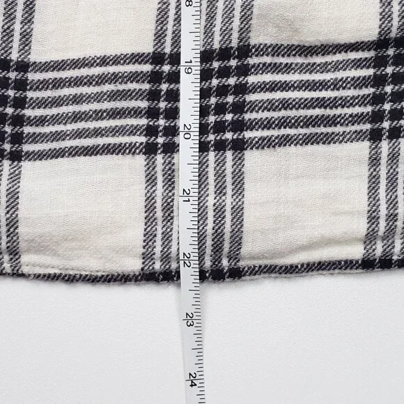 American Eagle Flannel Crop Shirt Women's Medium Black & Cream Plaid Western NWT - Picture 8 of 16